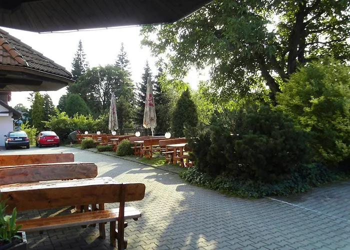 Πανσιόν A Restaurace U Veterana *